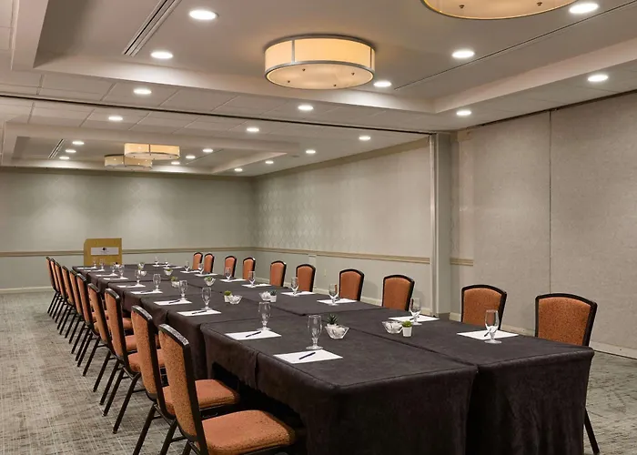 Doubletree By Hilton Minneapolis Airport, Mn 3* Bloomington