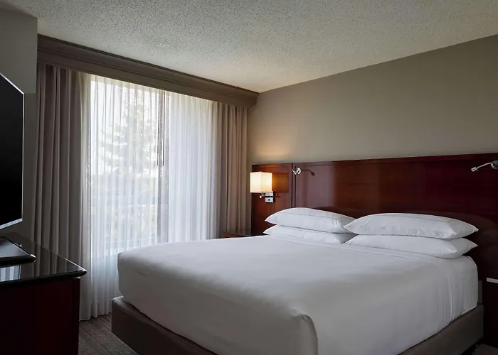 Hotel Doubletree By Hilton Minneapolis Airport, Mn 3*
