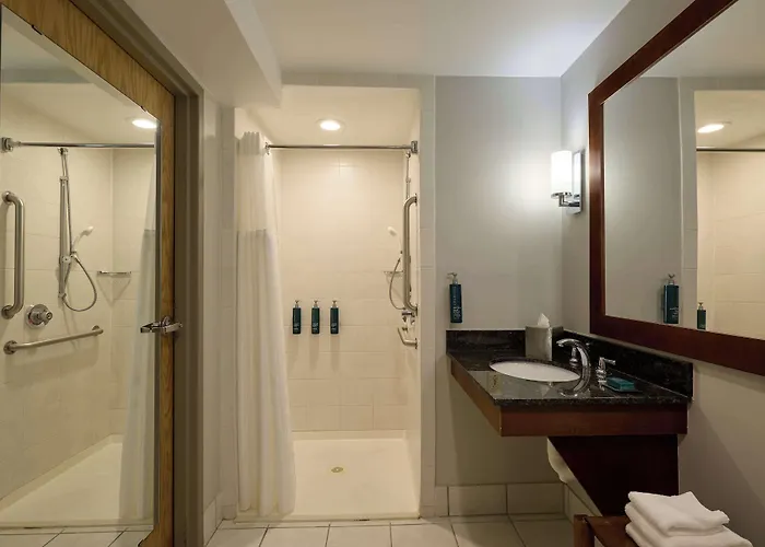 Doubletree By Hilton Minneapolis Airport, Mn Hotel