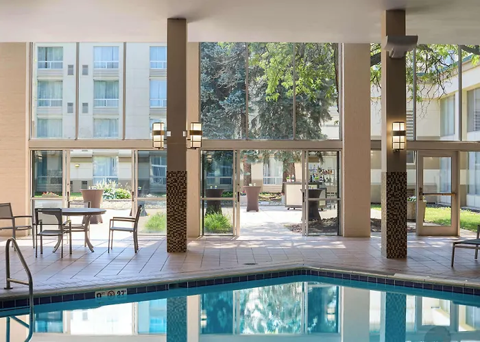 Hotel Doubletree By Hilton Minneapolis Airport, Mn 3*